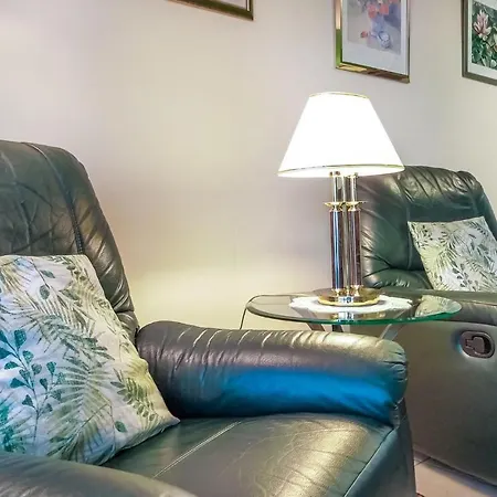 Apartment 2 Bedroom In *